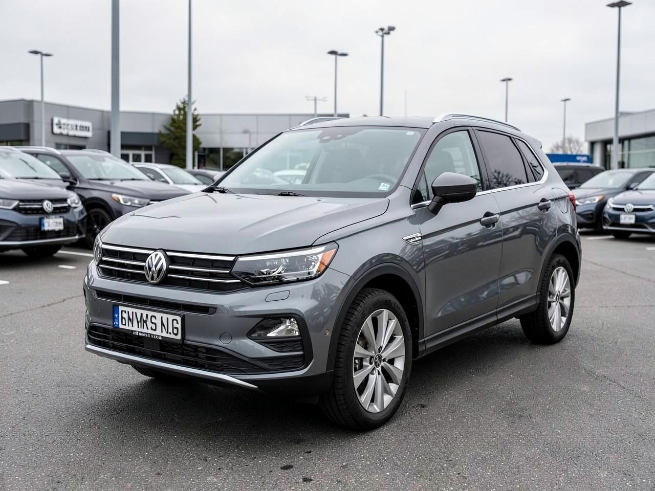2021 Volkswagen T-Roc — photo 1