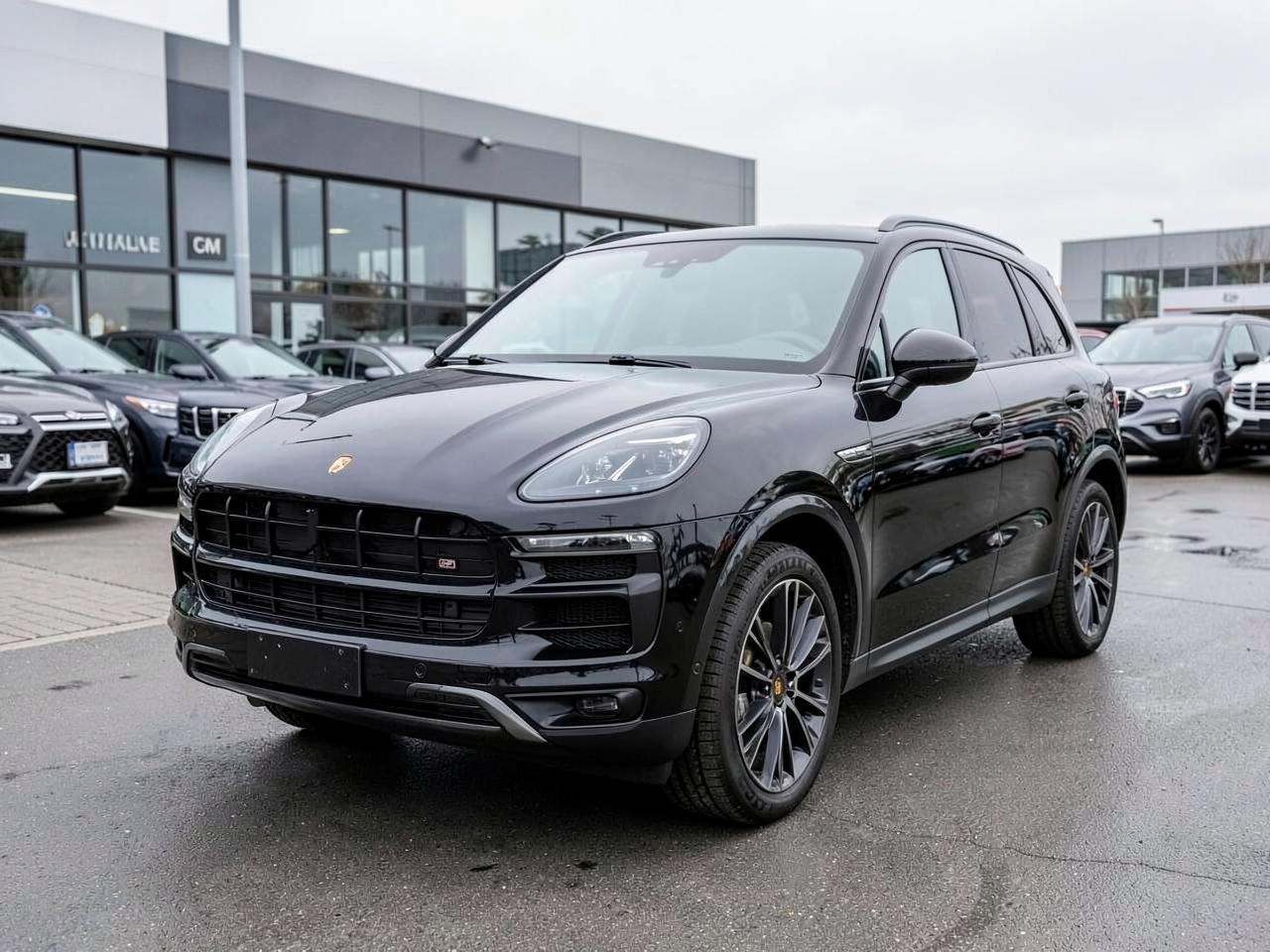 2023 Porsche Cayenne — photo 1